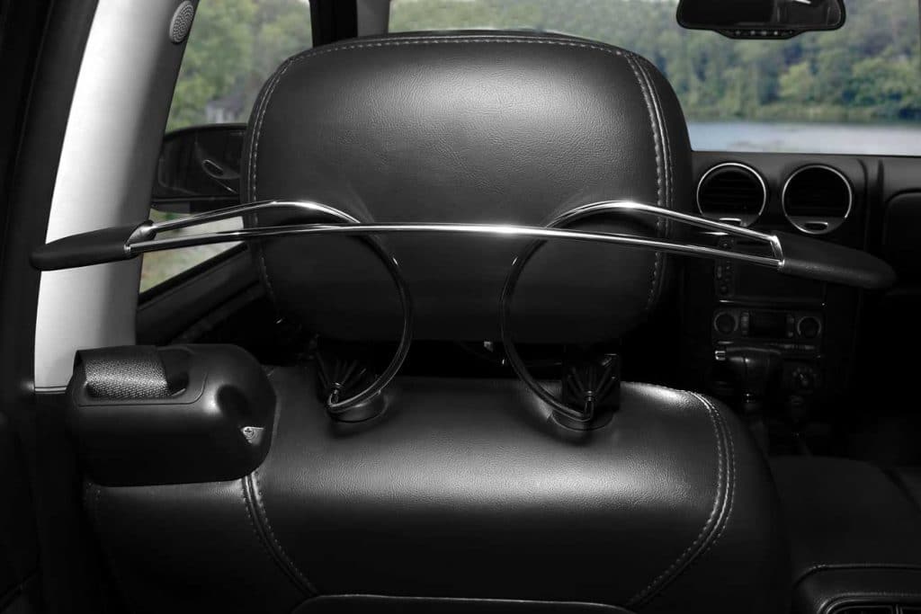 auto-coat-hanger-black